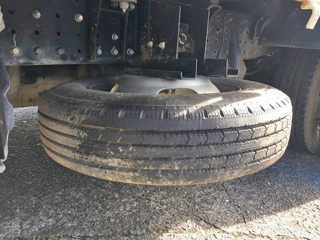 三菱ふそうキャンターガッツダブルキャブ（Wキャブ）小型（2t・3t）[写真11]