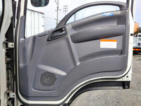 いすゞフォワードユニック4段中型（4t）[写真28]