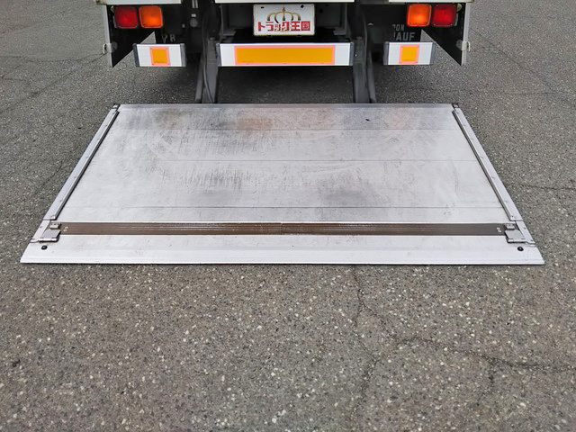 三菱ふそうファイターアルミウイング増トン（6t・8t）[写真21]