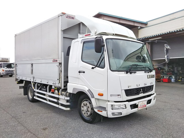 三菱ふそうファイターアルミウイング増トン（6t・8t）[写真03]