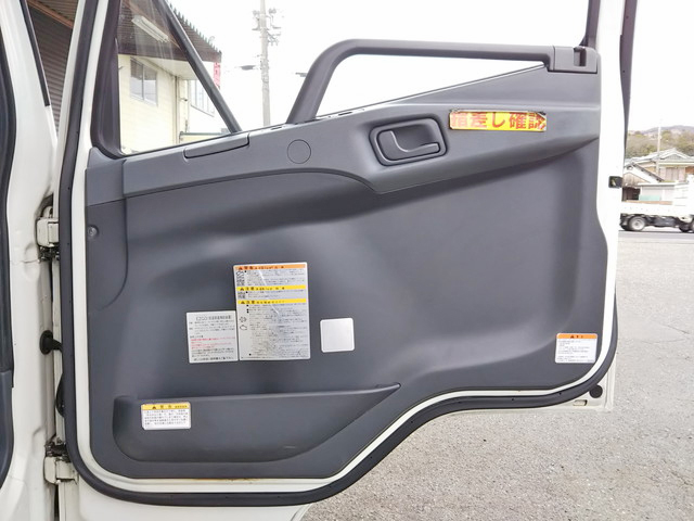 三菱ふそうファイターアルミウイング増トン（6t・8t）[写真31]