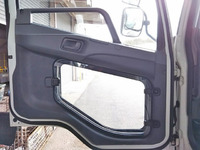 三菱ふそうファイターアルミウイング増トン（6t・8t）[写真32]