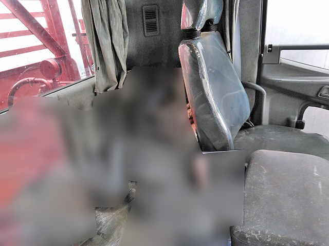 三菱ふそうファイターセルフクレーン4段増トン（6t・8t）[写真20]