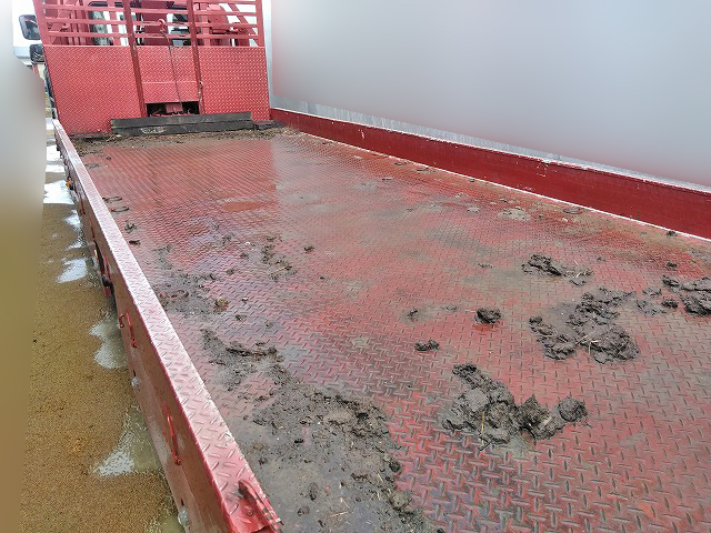 三菱ふそうファイターセルフクレーン4段増トン（6t・8t）[写真07]