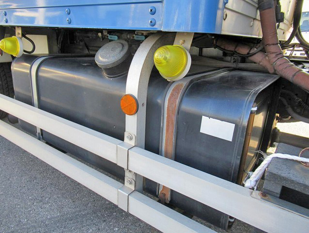 三菱ふそうキャンター冷凍車（冷蔵車）小型（2t・3t）[写真16]