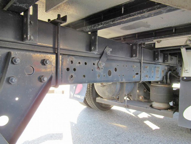 三菱ふそうキャンター冷凍車（冷蔵車）小型（2t・3t）[写真18]