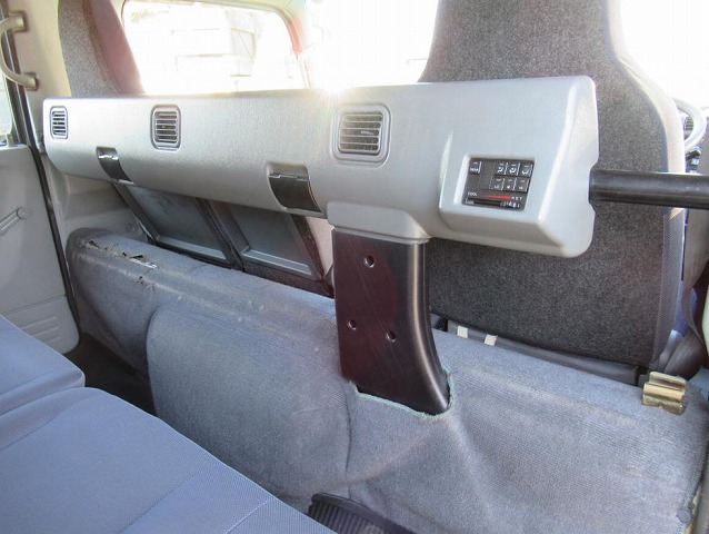 三菱ふそうキャンター冷凍車（冷蔵車）小型（2t・3t）[写真32]