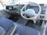 三菱ふそうキャンター冷凍車（冷蔵車）小型（2t・3t）[写真37]