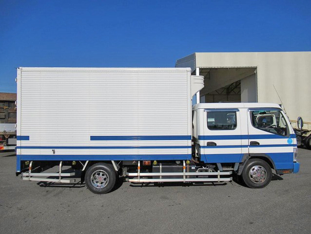 三菱ふそうキャンター冷凍車（冷蔵車）小型（2t・3t）[写真06]