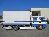 三菱ふそうキャンター冷凍車（冷蔵車）小型（2t・3t）[写真06]