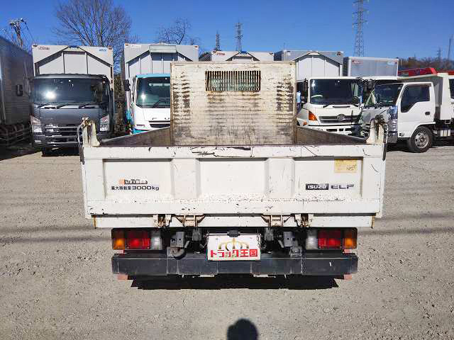 いすゞエルフダンプ小型（2t・3t）[写真11]