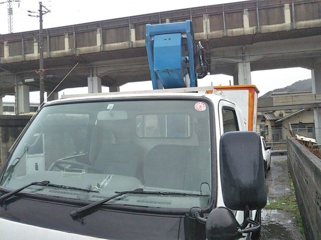 三菱ふそうキャンター高所作業車小型（2t・3t）[写真04]