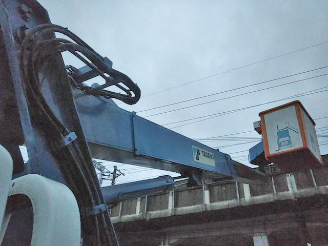 三菱ふそうキャンター高所作業車小型（2t・3t）[写真09]