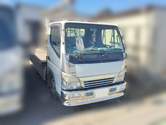 三菱ふそうキャンター平ボディ小型（2t・3t）[写真03]