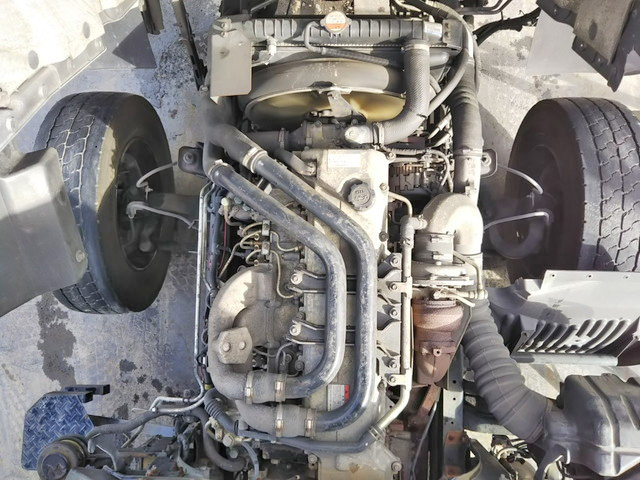 日野レンジャーセルフクレーン4段増トン（6t・8t）[写真20]