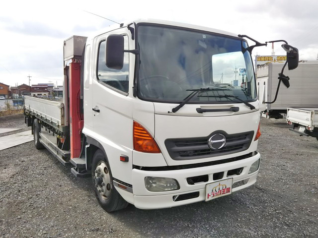 日野レンジャーセルフクレーン4段増トン（6t・8t）[写真03]