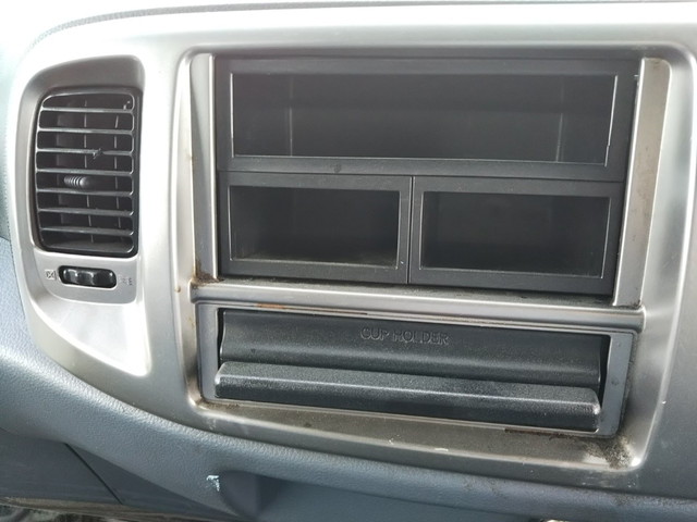 日野レンジャーセルフクレーン4段増トン（6t・8t）[写真32]