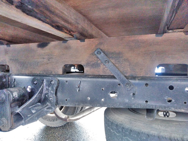 いすゞエルフユニック3段小型（2t・3t）[写真11]