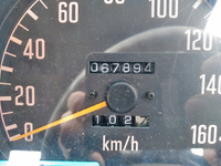 いすゞエルフユニック3段小型（2t・3t）[写真16]