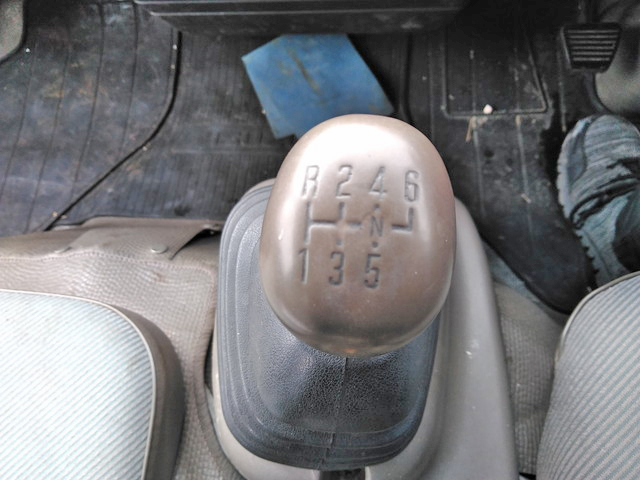 いすゞエルフユニック3段小型（2t・3t）[写真17]