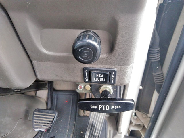 いすゞエルフユニック3段小型（2t・3t）[写真18]