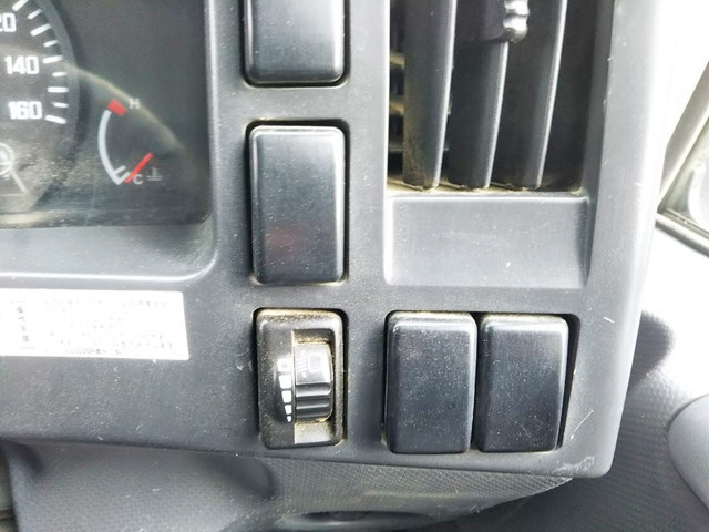 いすゞエルフローダーダンプ小型（2t・3t）[写真37]