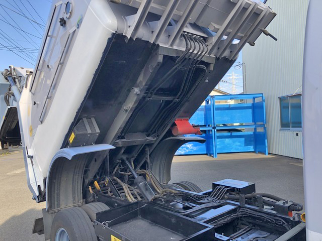 日野デュトロパッカー車（塵芥車）小型（2t・3t）[写真18]