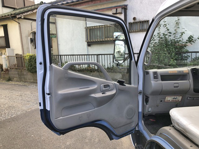 日野デュトロパッカー車（塵芥車）小型（2t・3t）[写真28]