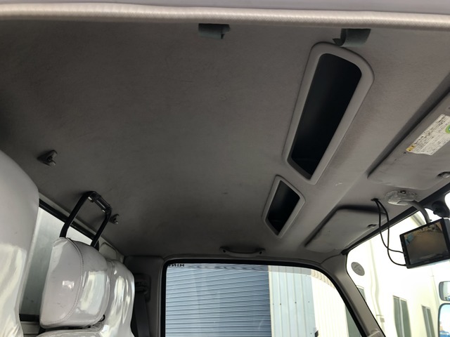 日野デュトロパッカー車（塵芥車）小型（2t・3t）[写真32]