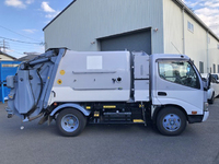 日野デュトロパッカー車（塵芥車）小型（2t・3t）[写真06]