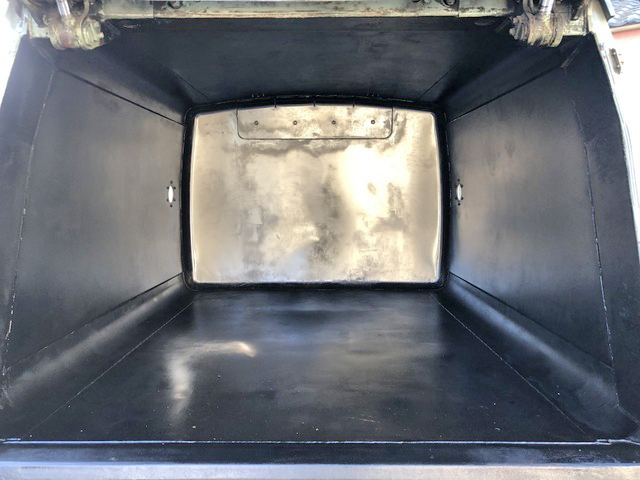 いすゞエルフパッカー車（塵芥車）小型（2t・3t）[写真13]