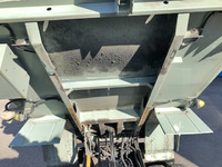 いすゞエルフパッカー車（塵芥車）小型（2t・3t）[写真18]