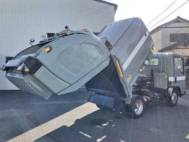 いすゞエルフパッカー車（塵芥車）小型（2t・3t）[写真09]