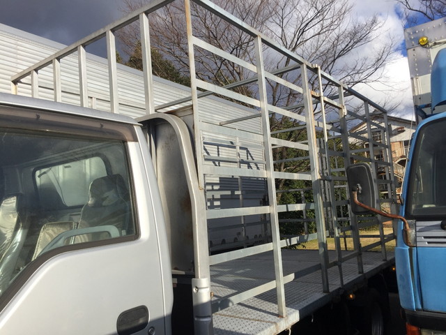 いすゞエルフ平ボディ小型（2t・3t）[写真05]