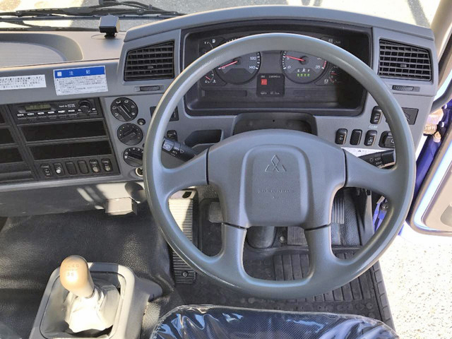 三菱ふそうファイタークレーン3段中型（4t）[写真34]