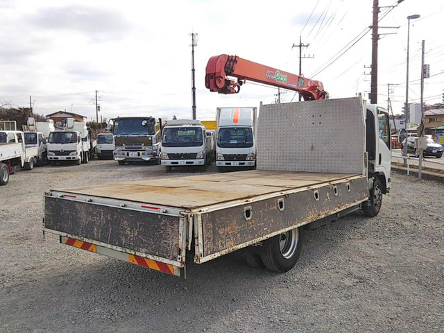 いすゞエルフユニック4段小型（2t・3t）[写真02]