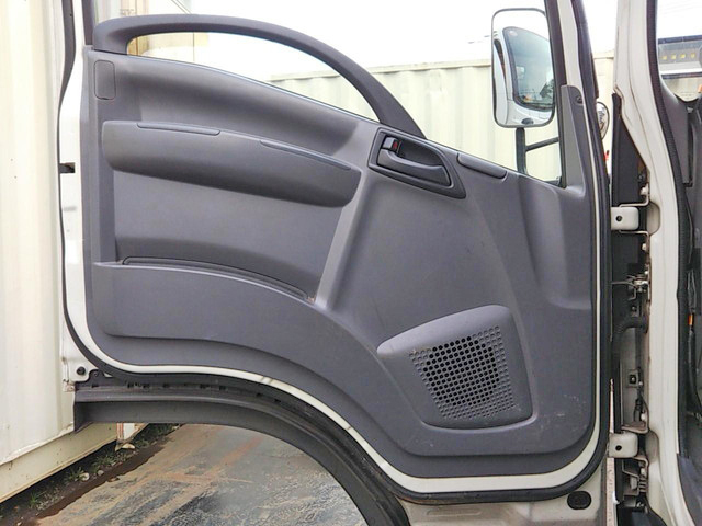 いすゞエルフユニック4段小型（2t・3t）[写真28]