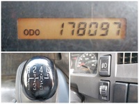 いすゞエルフユニック4段小型（2t・3t）[写真31]