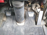 いすゞエルフユニック4段小型（2t・3t）[写真33]