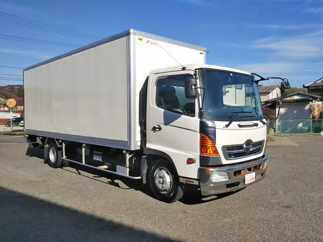 日野レンジャーパネルバン中型（4t）[写真03]