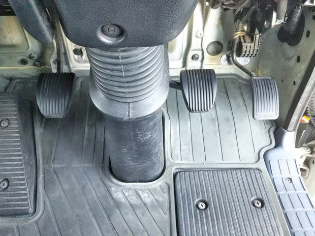 日野レンジャーパネルバン中型（4t）[写真30]