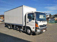 日野レンジャーパネルバン中型（4t）[写真03]