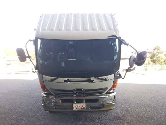 日野レンジャーパネルバン中型（4t）[写真08]