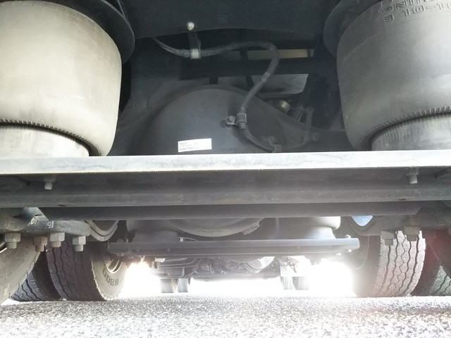 三菱ふそうスーパーグレートアルミウイング大型（10t）[写真21]