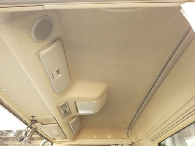 三菱ふそうスーパーグレートアルミウイング大型（10t）[写真36]