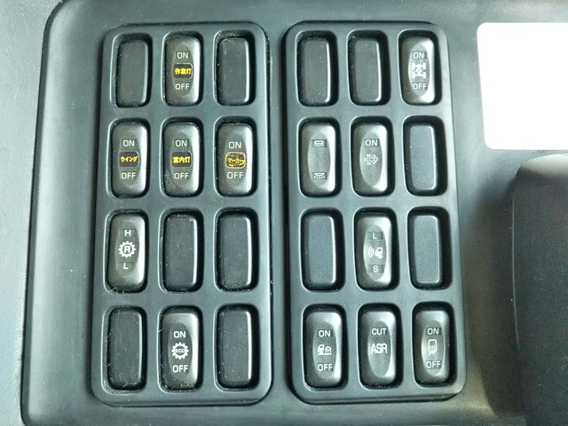 三菱ふそうスーパーグレートアルミウイング大型（10t）[写真39]