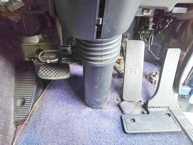 いすゞギガアルミウイング大型（10t）[写真35]