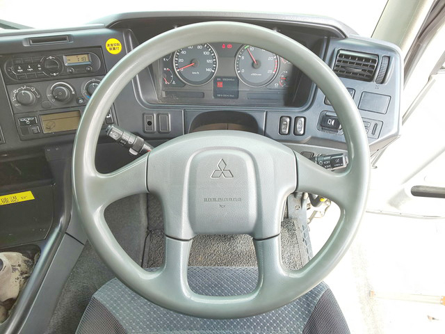 三菱ふそうスーパーグレート冷凍車（冷蔵車）大型（10t）[写真37]