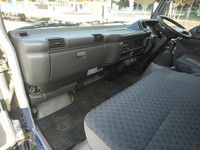 いすゞエルフ冷凍車（冷蔵車）小型（2t・3t）[写真28]