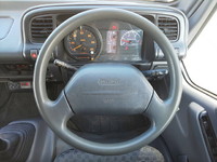 いすゞエルフ冷凍車（冷蔵車）小型（2t・3t）[写真32]